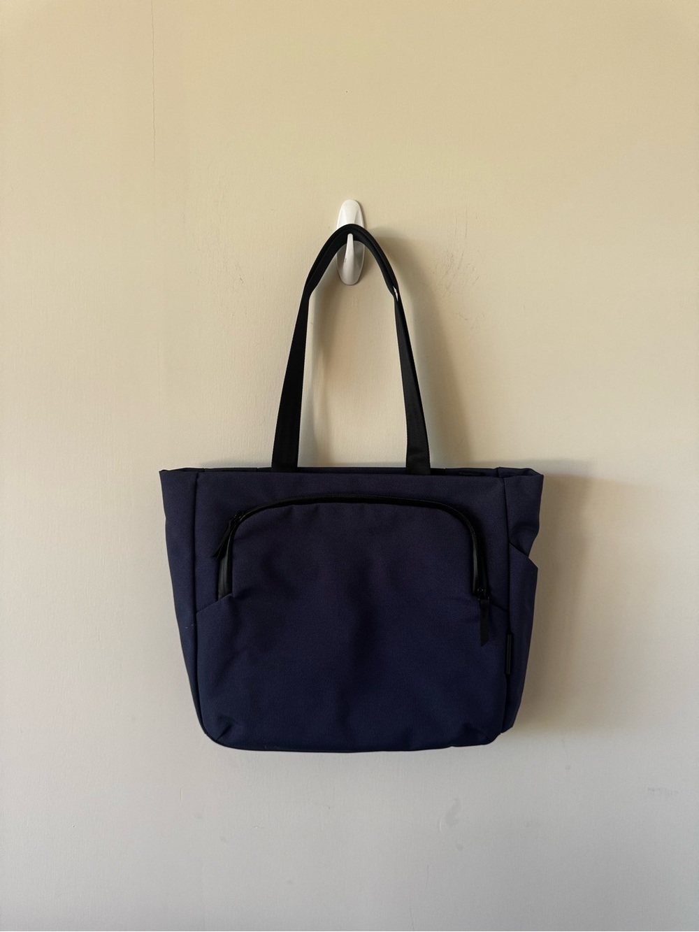 NWT Alpaka Bravo Tote